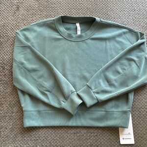 Lululemon Perfectly oversized Cropped Crew